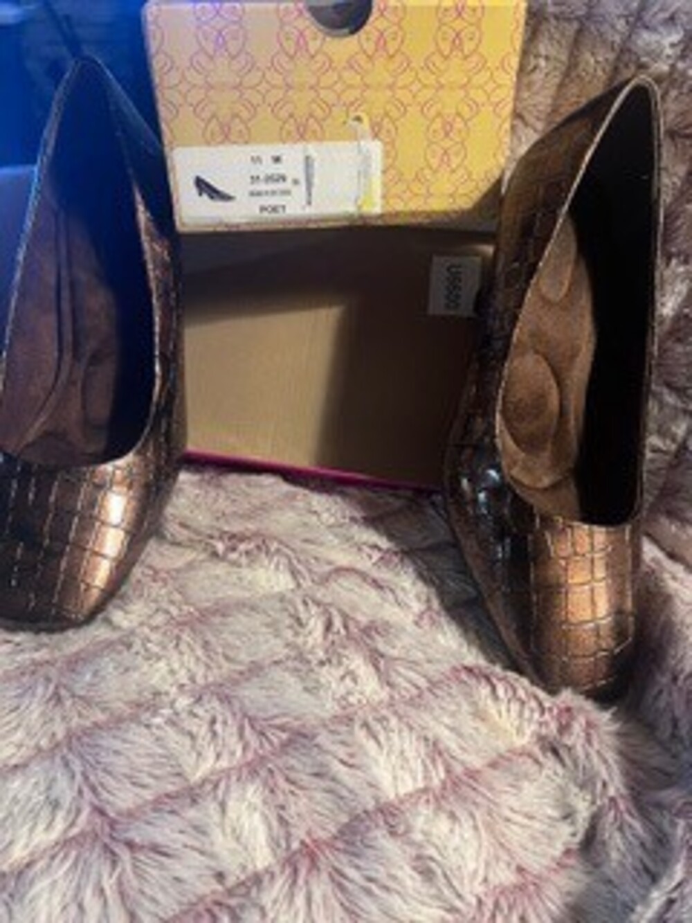 LifeStride Women's Size 11 Bronze Crocodile Embossed Square Toe Shoes
